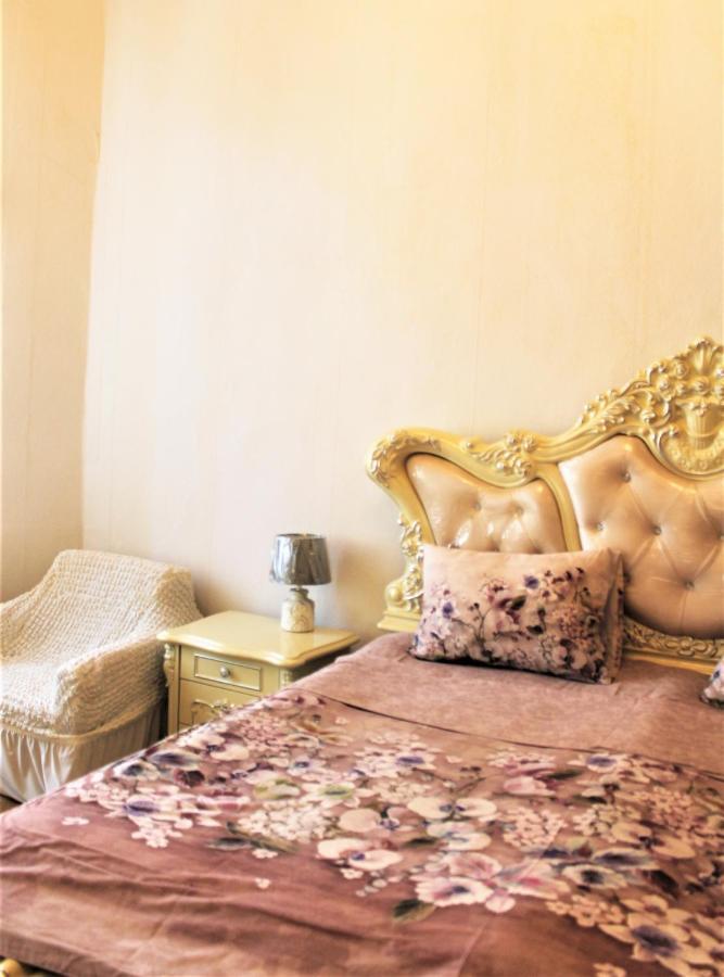 Guesthouse Medea On Pushkini 4 Κουτάισι Εξωτερικό φωτογραφία