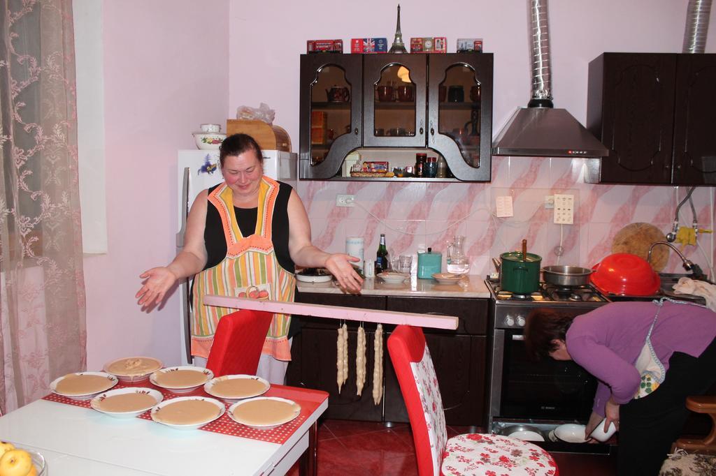Guesthouse Medea On Pushkini 4 Κουτάισι Εξωτερικό φωτογραφία